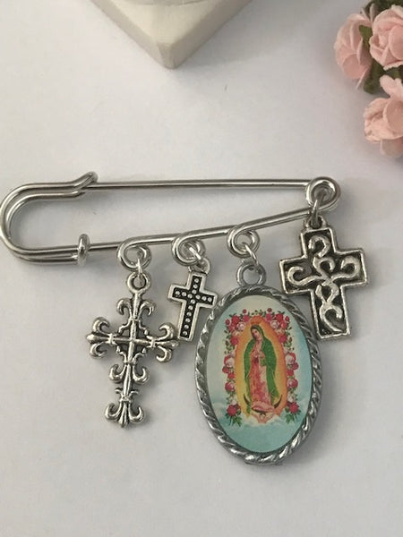 Broche ex voto croix, broche médaille religieuse, broche épingle vierge guadalupe, breloque croix, cadeau pour femme croix cérémonie.