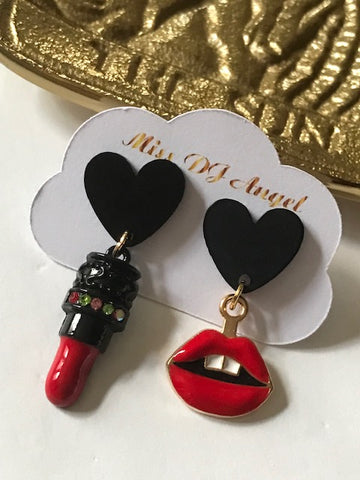 Boucles d'oreilles rouge à lèvres, boucle oreille maquillage lèvres, cadeau pour femme styliste, cadeau pour maman maquillage rouge.