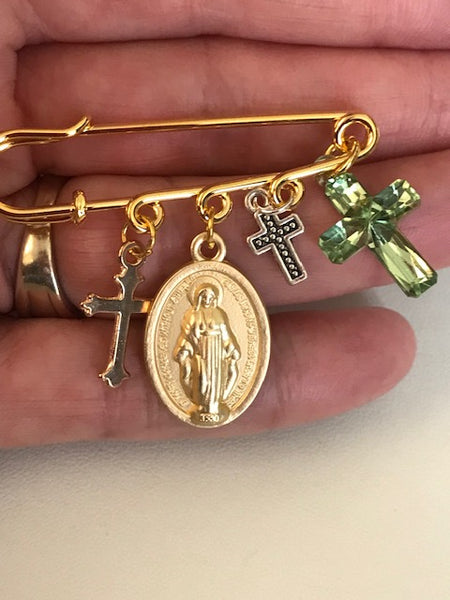 Broche ex voto croix médaille religieuse, broche épingle croix et médaille